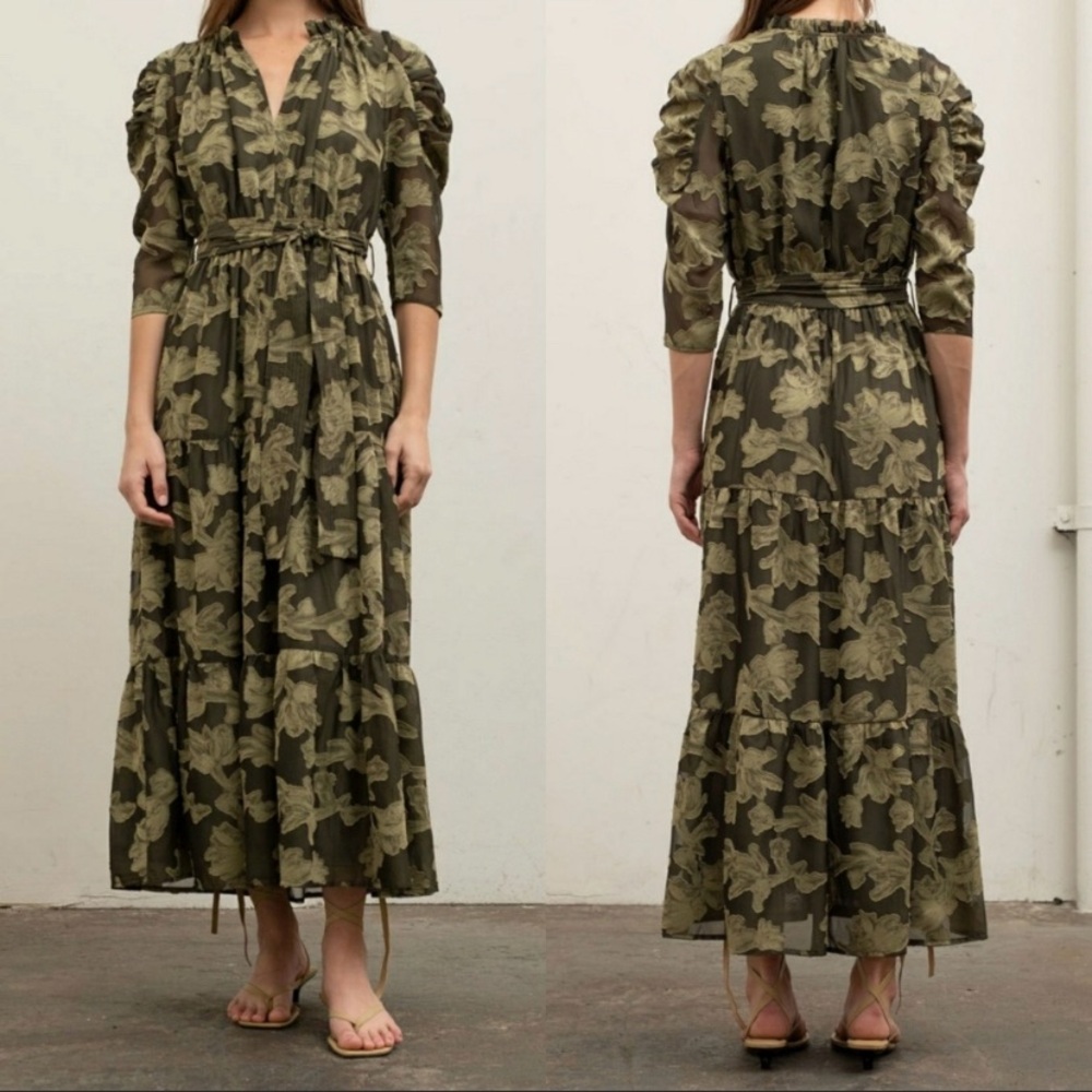 Moon River Envy Dress XS Green Midi Applique